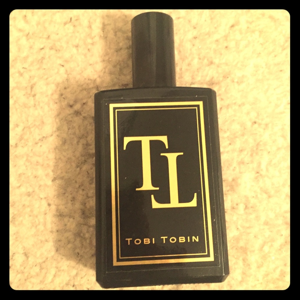 Tobi Tobin Perfume